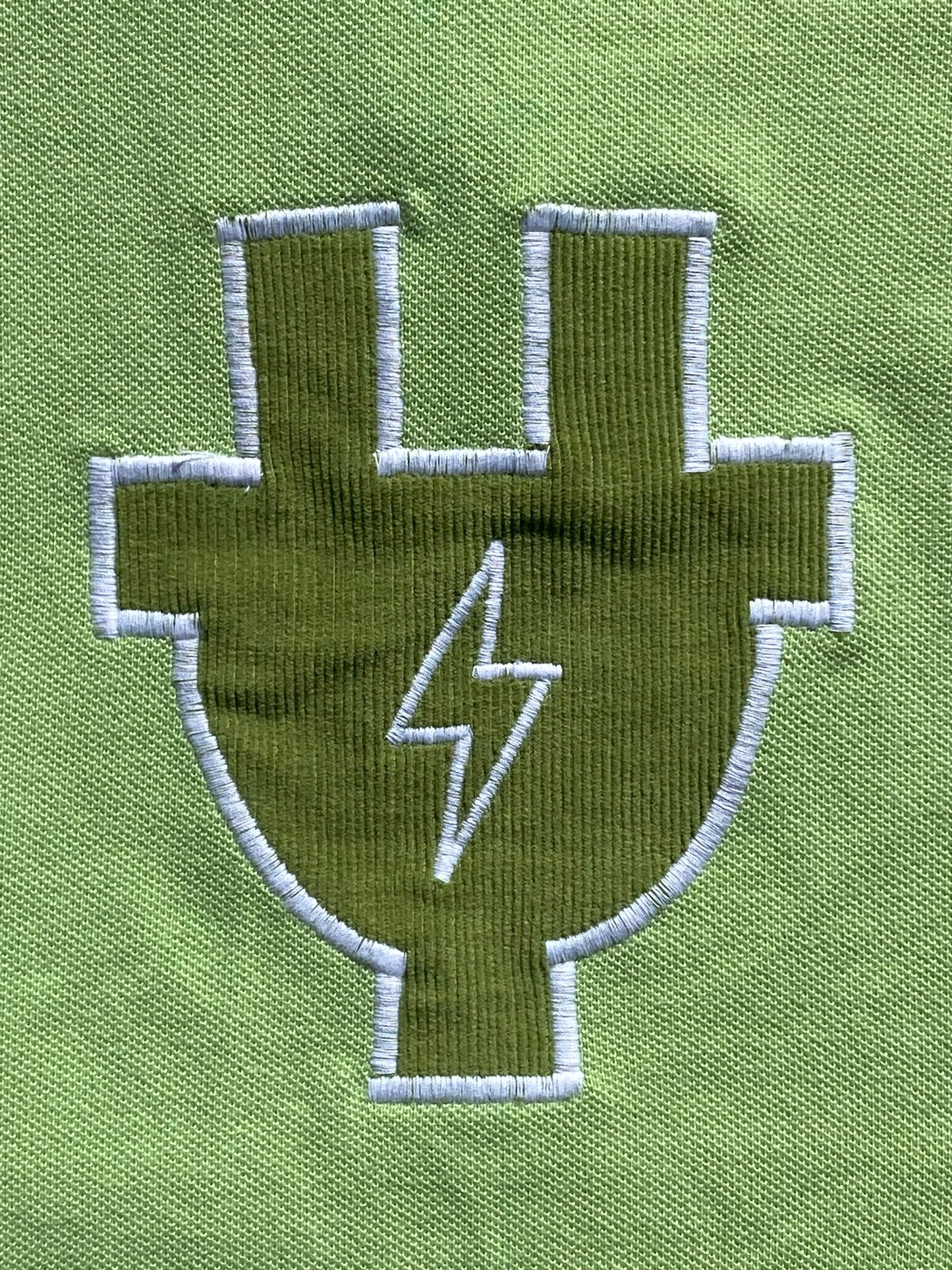 Polo Bordado PLUG #5